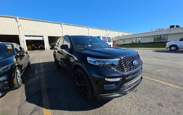 2023 Ford Explorer ST SUV