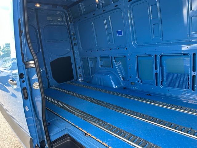 2024 Mercedes-Benz Sprinter 2500 Crew 144 WB Van