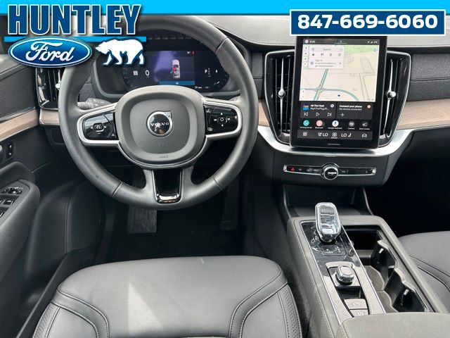 2025 Volvo XC90 B6 Plus 7-Seater SUV