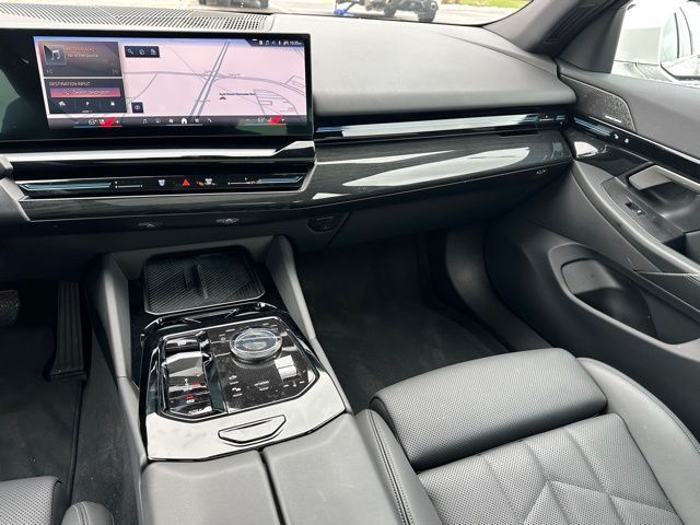2025 BMW 530i 530i xDrive Sedan