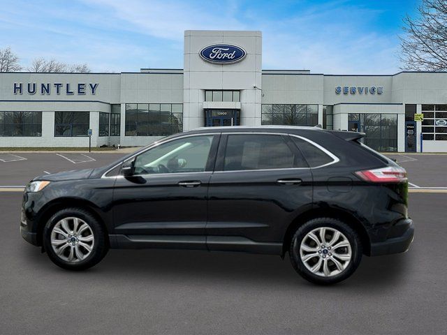 2022 Ford Edge Titanium SUV