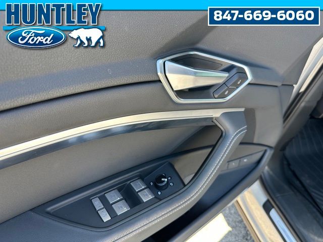 2022 Audi e-tron Premium Plus SUV