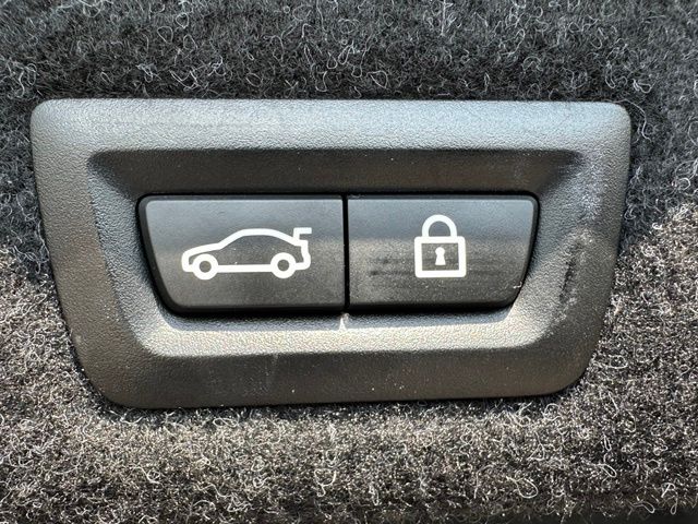 2022 BMW M550i M550i xDrive Sedan