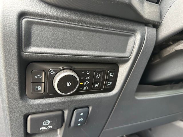 2025 Ford F-150 Lariat Truck SuperCrew Cab