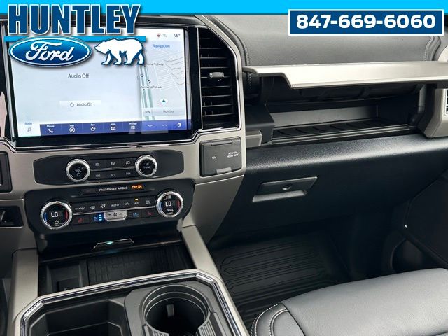 2022 Ford F-250 Lariat Truck Crew Cab