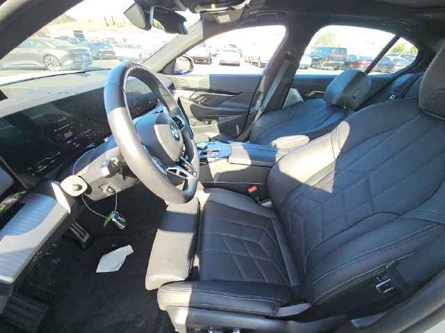 2026 BMW 530i 530i xDrive Sedan