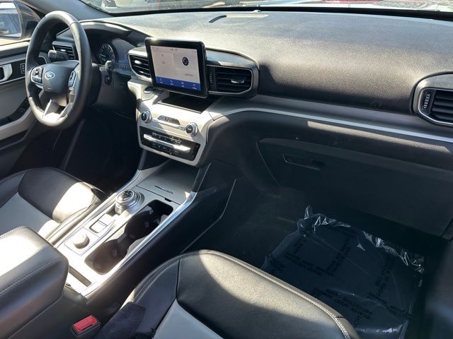 2024 Ford Explorer XLT SUV