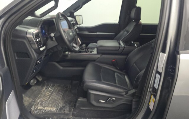 2025 Ford F-150 Lariat Truck SuperCrew Cab