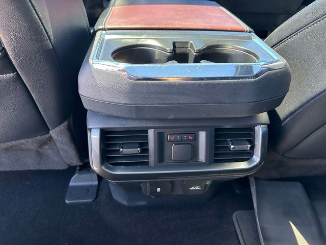 2022 Ford F-150 Lariat Truck SuperCrew Cab