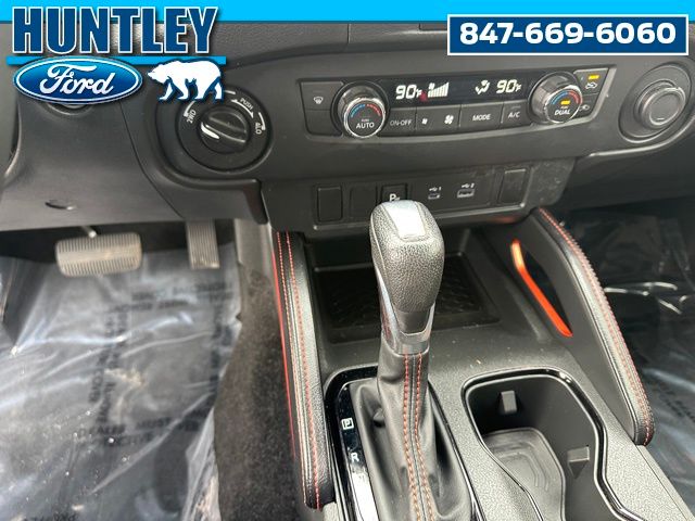 2023 Nissan Frontier PRO-4X Truck Crew Cab