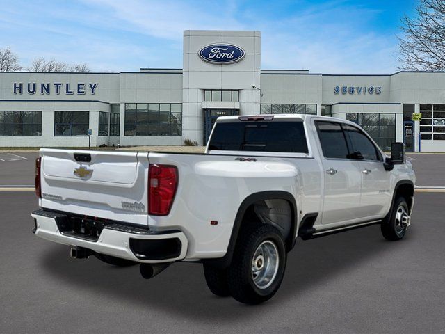 2022 Chevrolet Silverado 3500 HD High Country Truck Crew Cab