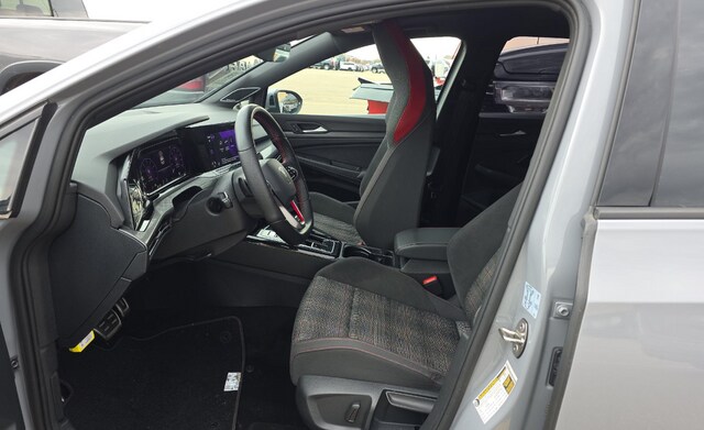 2023 Volkswagen Golf GTI 2.0T SE Hatchback