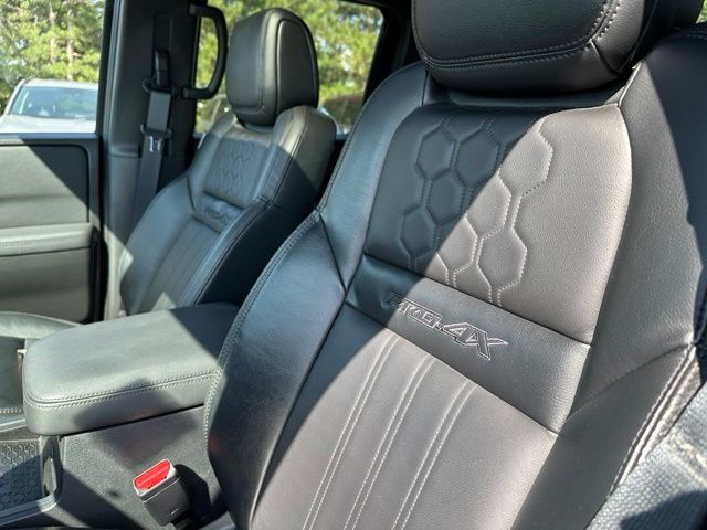 2022 Nissan Frontier PRO-4X Truck Crew Cab