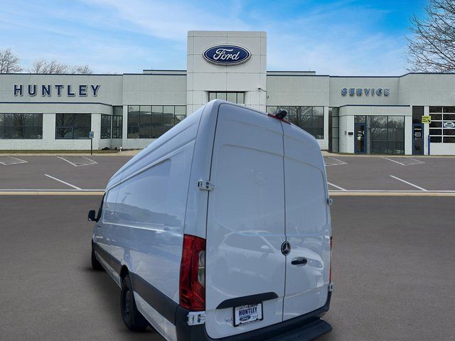 2024 Mercedes-Benz Sprinter 2500 Cargo 170 WB Van