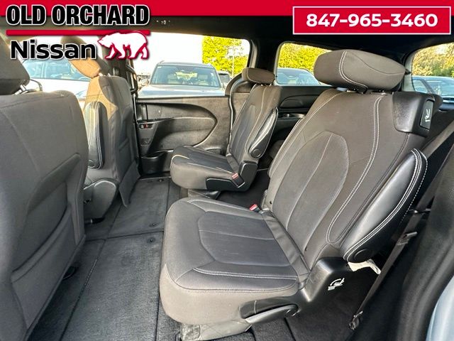 2024 Chrysler Pacifica Touring Van Passenger Van