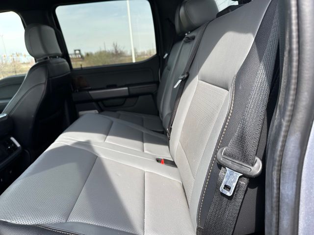 2022 Ford F-150 Lightning Lariat Truck SuperCrew Cab