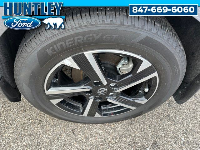 2025 Nissan Sentra SV Sedan