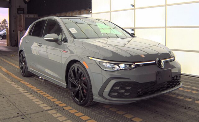 2023 Volkswagen Golf GTI 2.0T SE Hatchback