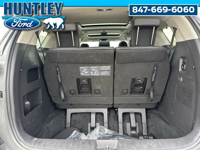 2025 Kia Carnival SX Van Passenger Van