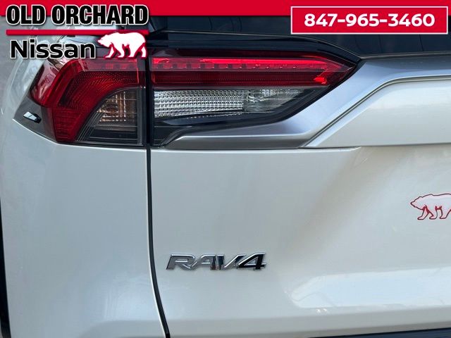 2021 Toyota RAV4 Hybrid XSE SUV