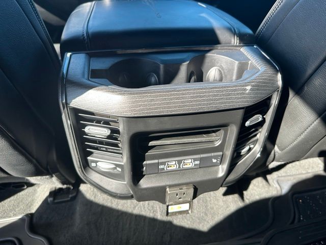 2022 Ram 1500 Limited Truck Crew Cab