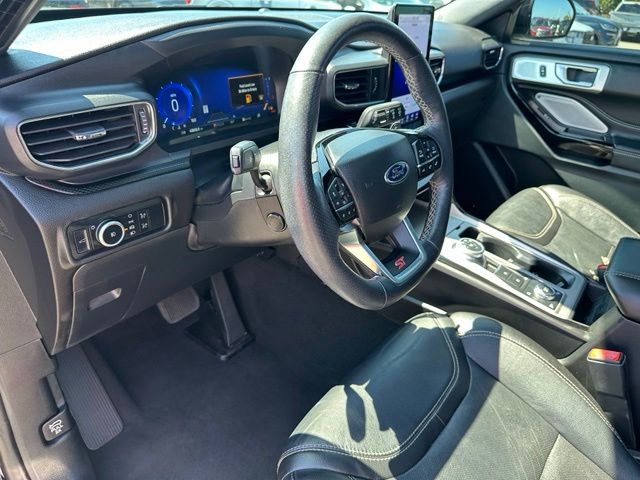 2023 Ford Explorer ST SUV