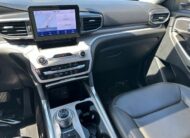 2023 Ford Explorer XLT SUV