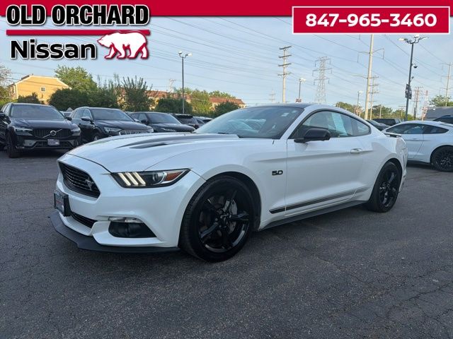 2017 Ford Mustang GT Coupe Premium's photo