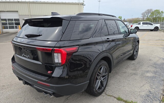 2026 Ford Explorer ST SUV