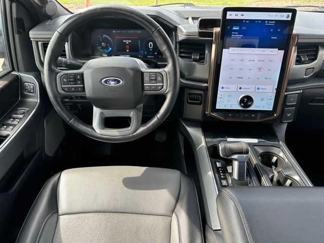 2022 Ford F-150 Lightning Lariat Truck SuperCrew Cab
