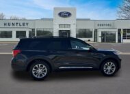 2023 Ford Explorer XLT SUV