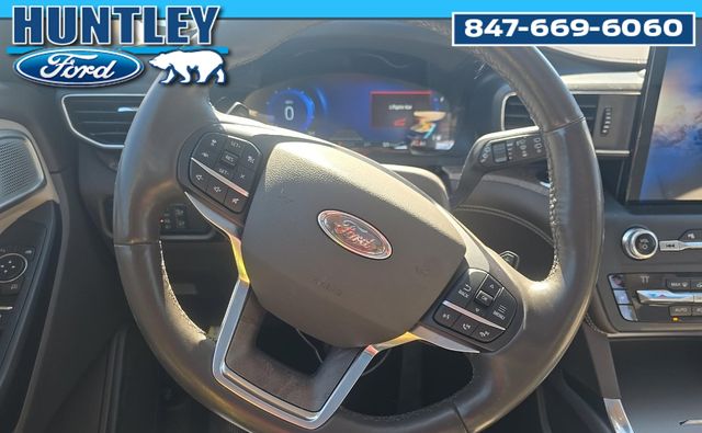 2020 Ford Explorer Platinum SUV