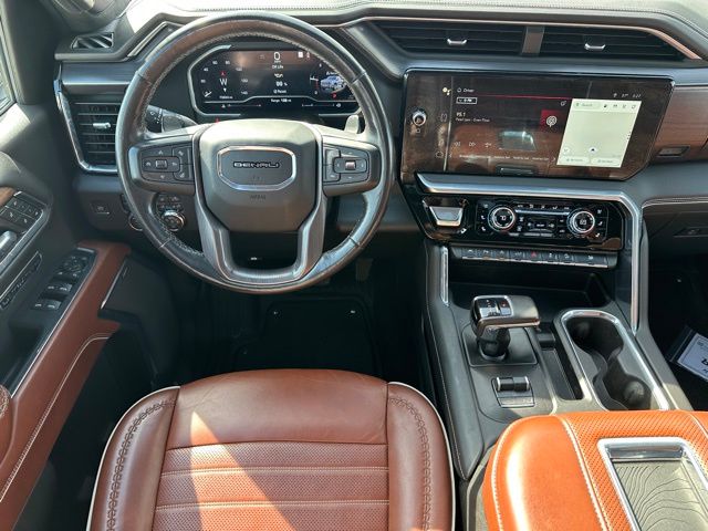 2022 GMC Sierra 1500 Denali Ultimate Truck Crew Cab