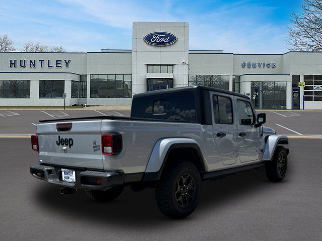 2022 Jeep Gladiator Willys Truck Crew Cab