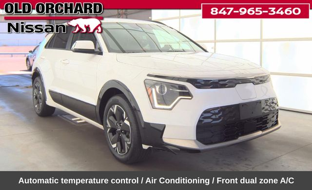 Used 2023 Kia Niro Wind with VIN KNDCR3L18P5047329 for sale in Skokie, IL