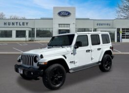 2021 Jeep Wrangler Unlimited Sahara Altitude SUV
