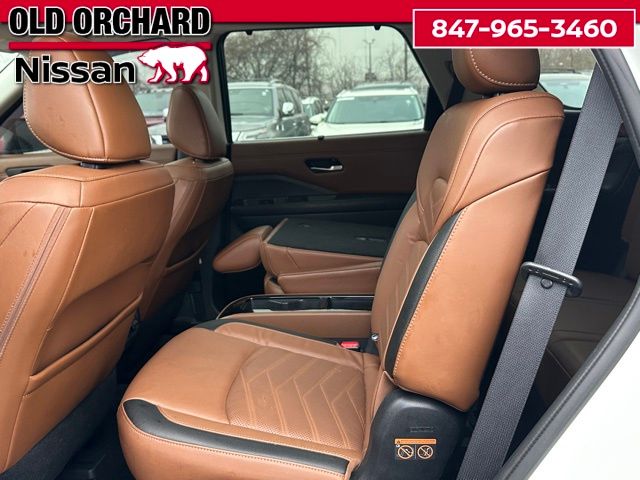 2023 Nissan Pathfinder Platinum SUV