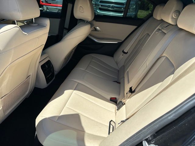 2021 BMW 330i 330i xDrive Sedan