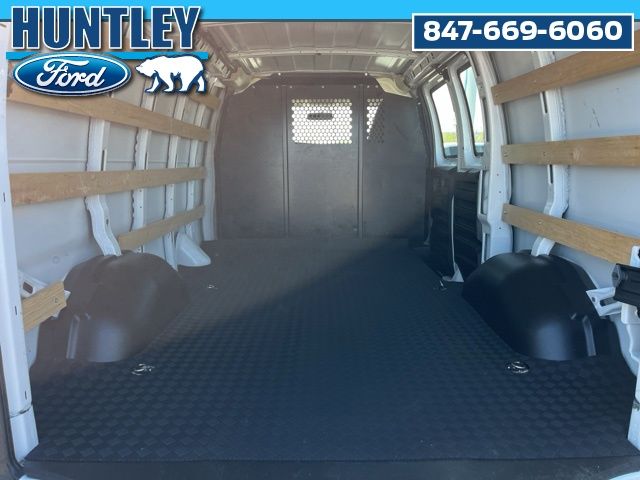 2024 GMC Savana 2500 Work Van Van Cargo Van