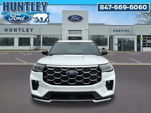 2025 Ford Explorer Platinum SUV
