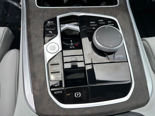2025 BMW X5 xDrive40i SUV
