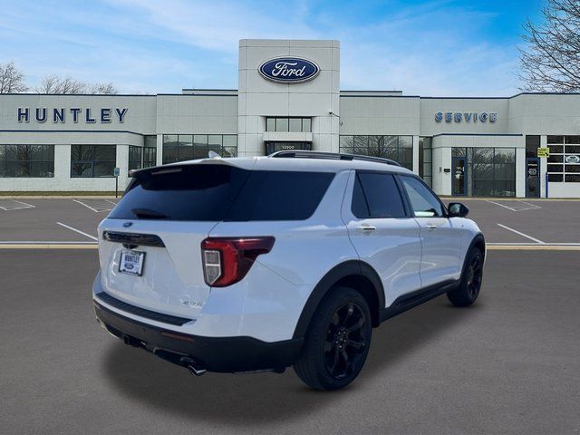 2023 Ford Explorer ST-Line SUV