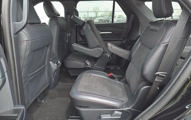 2026 Ford Explorer ST SUV