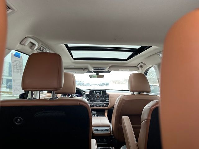 2024 Nissan Pathfinder Platinum SUV