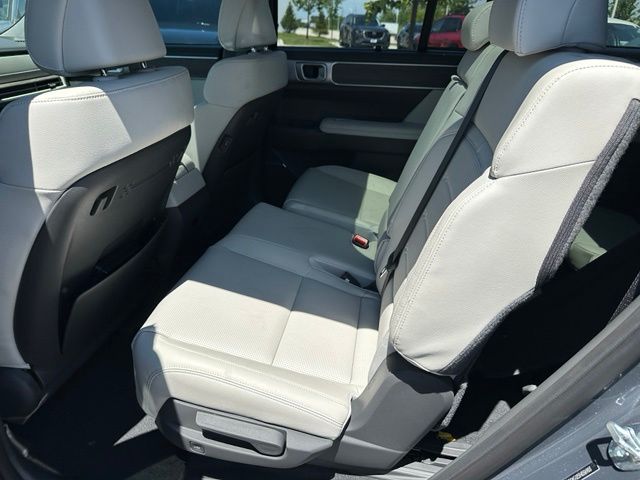 2025 Hyundai Santa Fe Hybrid Limited SUV