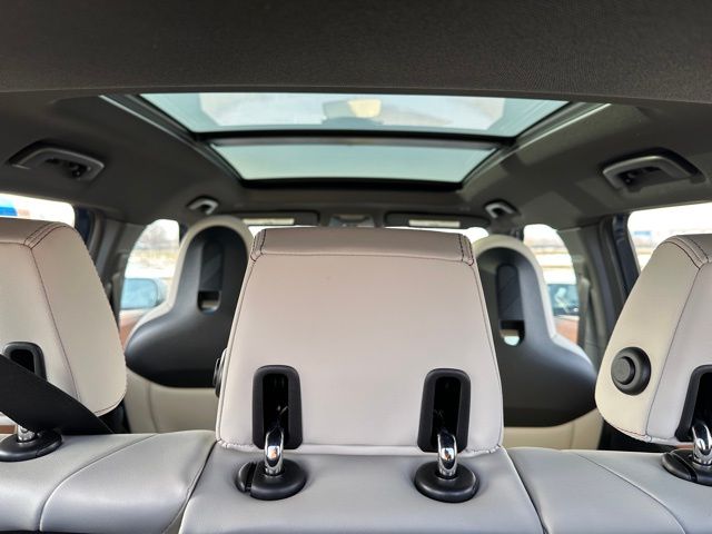 2025 MINI SE Countryman Signature Plus SUV