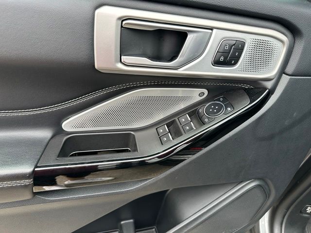 2023 Ford Explorer ST SUV