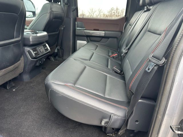 2022 Ford F-150 Lariat Truck SuperCrew Cab