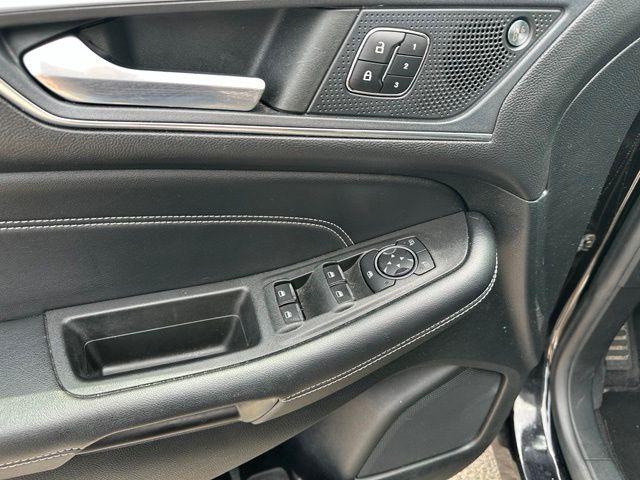 2022 Ford Edge Titanium SUV
