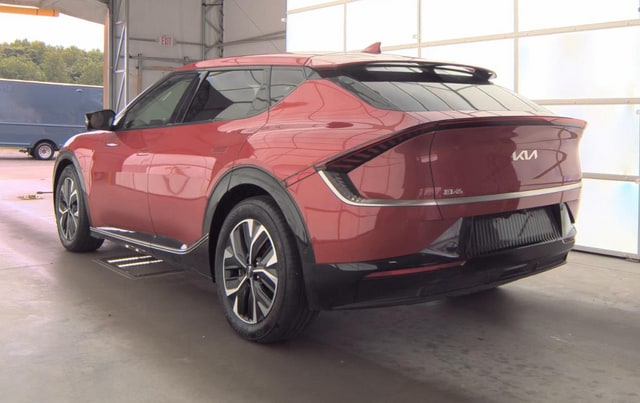2023 Kia EV6 Wind SUV